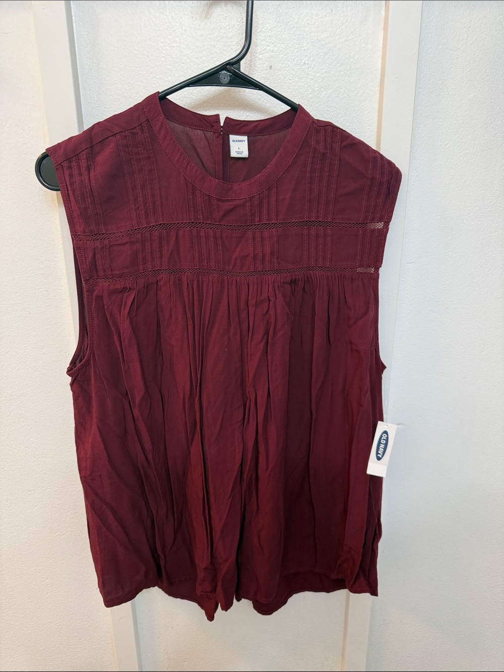 Old Navy Burgundy Sleeveless Pintuck Peasant Tank